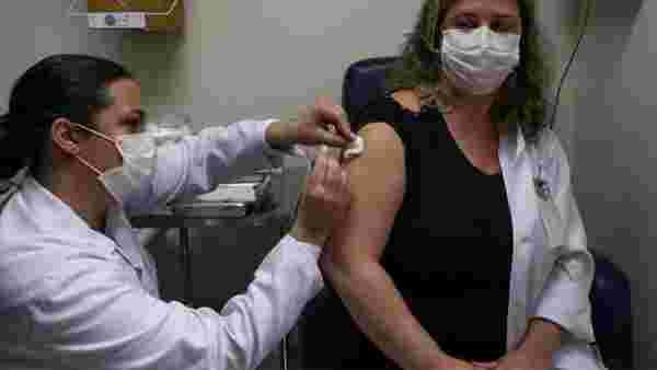 Türkiye'de uygulanan Çin aşısının 60 yaş üzeri kişilerde yüzde 98 oranında koruma sağladığı tespit edildi