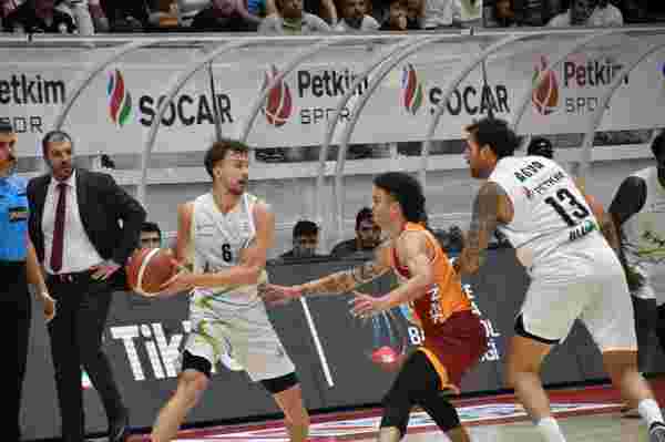 Türkiye Sigorta Basketbol Süper Ligi: Aliağa Petkimspor: 76 - Galatasaray: 74
