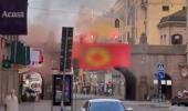 NATO'ya katılmak isteyen İsveç'in en ünlü caddesinde terör örgütü flaması açıldı
