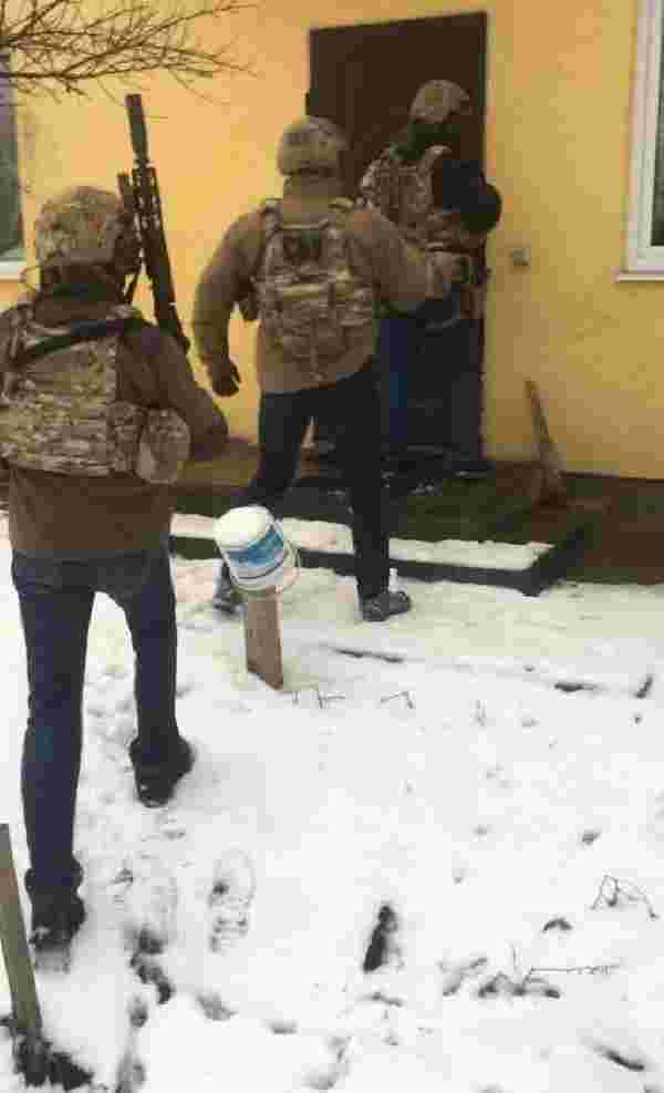 Ukrayna'da 'Hitler' lakaplı  neo-Nazi liderine operasyon