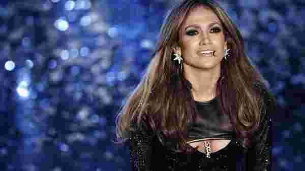 Ünlü yıldız J.Lo isminin perde arkasını anlattı