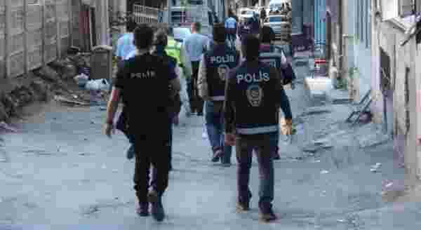 İstanbulda 200 bin dolarlık zimmet ve nitelikli dolandırıcılık operasyonu: 6 gözaltı