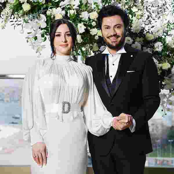 Yasemin Sakallıoğlu, evlendi #1