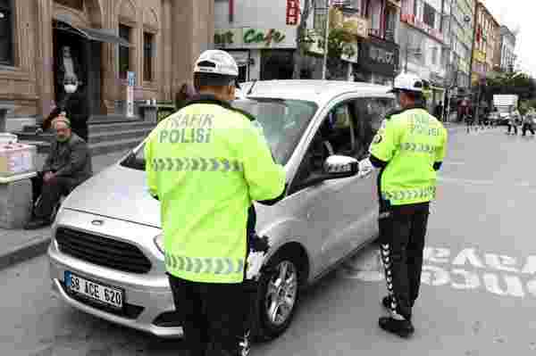 Yayaya yol vermeyen 20 sürücüye 13 bin 40 TL ceza kesildi