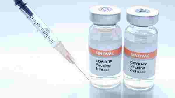 Bilim Kurulu Üyesi Yavuz açıkladı: Sinovac aşısı etkisin düşük mü?