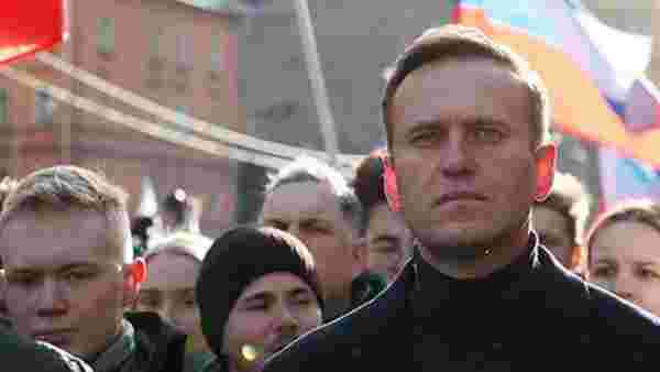 Zehirlendiği söylenen Rus muhalif lider Navalni'ye ilk müdahaleyi yapan doktor hayatını kaybetti