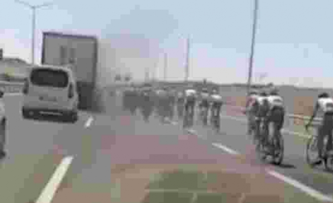 15 Temmuz Şehitleri Anma Bisiklet Yol Yarışı’nda Şaşkınlık Yaratan Güvenlik Skandalı