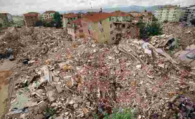 17 Ağustos Depremi'nin üzerinden 23 yıl geçti