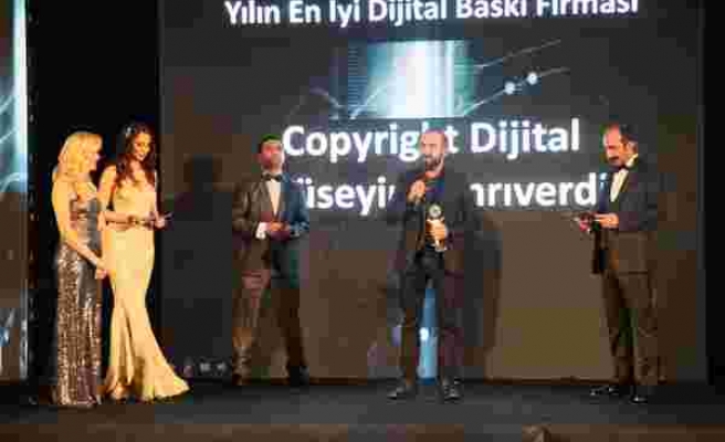 Copyright Dijital'e Ödül...