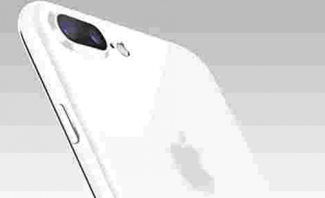 Beyaz iPhone 8 ilk kez elde görüntülendi!