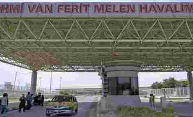 Van Ferit Melen Havalimanı'nda yangın!