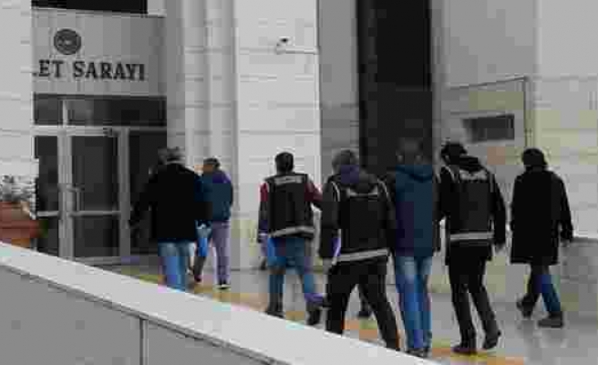 Antalyada FETÖ operasyonu: 99 gözaltı kararı