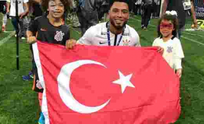 Colin Kazımdan Türk bayraklı şampiyonluk kutlaması