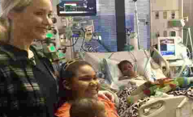Jennifer Lawrence'dan hasta çocuklara ziyaret