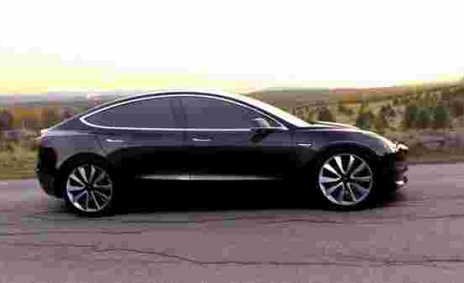 AWD Tesla Model 3 yakında geliyor
