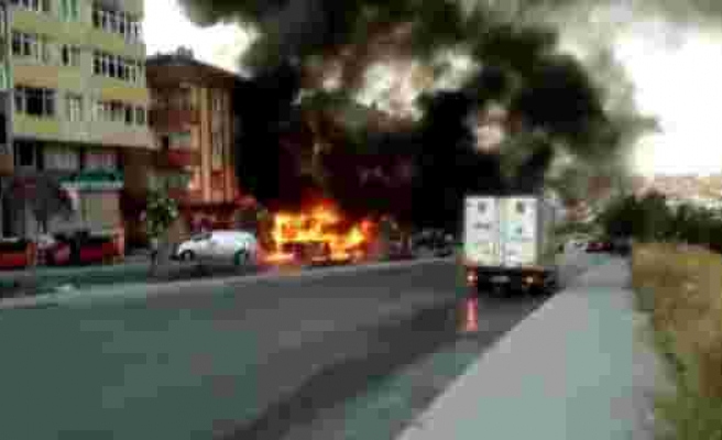 Özel halk otobüsü alev alev yandı
