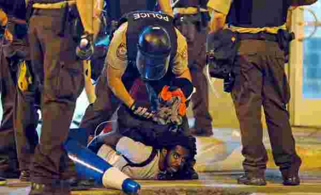 ABD'de Göstericilerin Arasına Karışan Gizli Polis, 4 Meslektaşından Öldüresiye Dayak Yemiş: 'Her Şey Serbest'