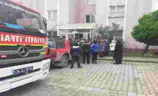 Başakşehir'de 'sigara izmariti' yangın çıkardı: 1 ölü