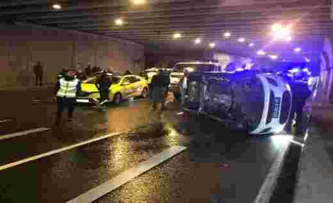 'Dur' ihtarına uymayan sürücüyü kovalayan polis aracı kaza yaptı