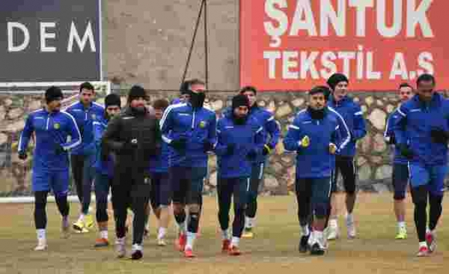 Evkur Yeni Malatyaspor, Göztepe maçına hazırlanıyor
