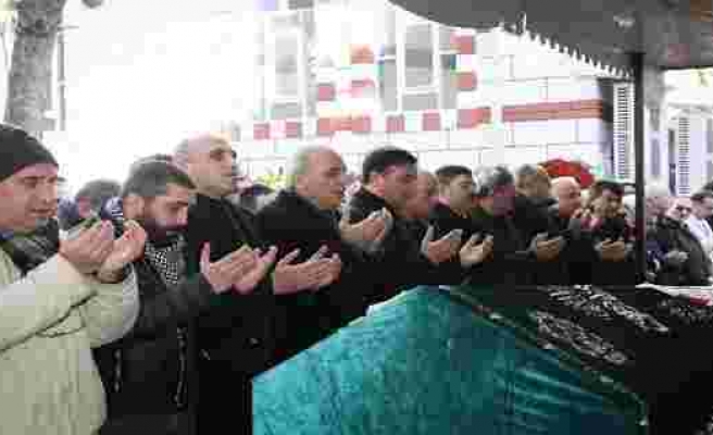 Ümraniye Belediye Başkan adayı Yıldırım, Ümraniyesporu acılı gününde yalnız bırakmadı
