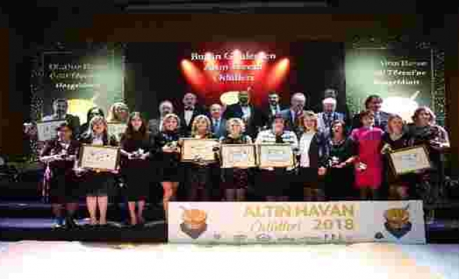 9'uncu Altın Havan Ödül Töreni isim sponsoru olan 'Avicenna' beratını aldı