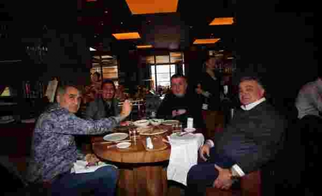 Ahmet Kavalcıdan Beşiktaş futbol takımına yemek
