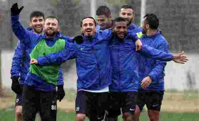 Antalyaspor, Medipol Başakşehir maçı hazırlıklarını sürdürüyor