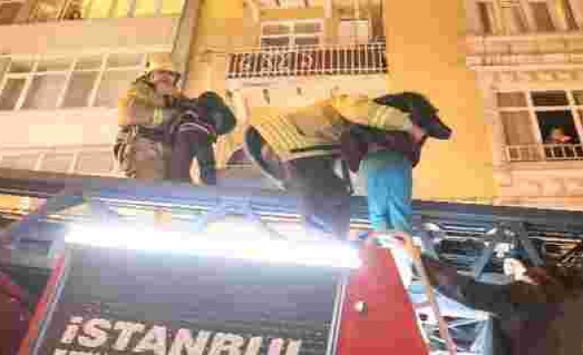 Beyoğlu'nda yangın çıkan binada can pazarı: 11 kişi kurtarıldı