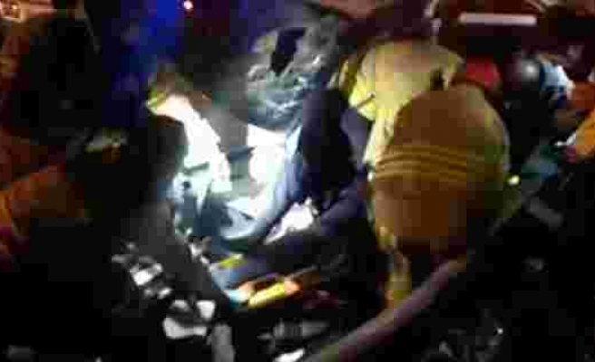 D-100 Karayolu'nda sıkışmalı kaza: 1 yaralı