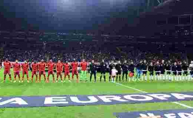UEFA Avrupa Ligi: Galatasaray: 0 - Benfica: 0 (Maç devam ediyor)