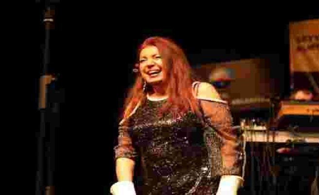 Büyükçekmece Plak Günleri Seyyal Taner konseriyle başladı