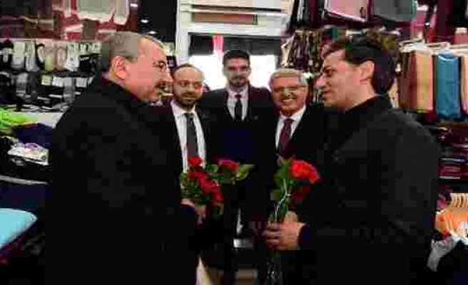 İsmail Erdem, Ataşehirlilerin Regaip Kandili'ni kutladı