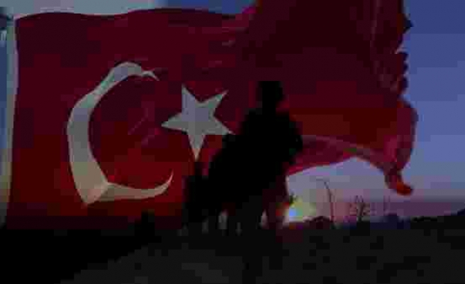TSK'dan '18 Mart Şehitleri Anma Günü ve Çanakkale Deniz Zaferi' İçin Özel Klip!
