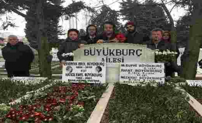 Ünlü sanatçı Erol Büyükburç vefatının 4'üncü yılında mezarı başında anıldı