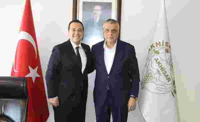 Akhisarspor yönetiminden Başkanı Besim Dutlulu'ya ziyaret