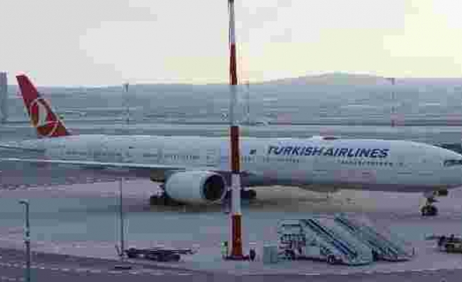 THY'nin 35 yolcusuz uçağı İstanbul Havalimanı'na ulaştı