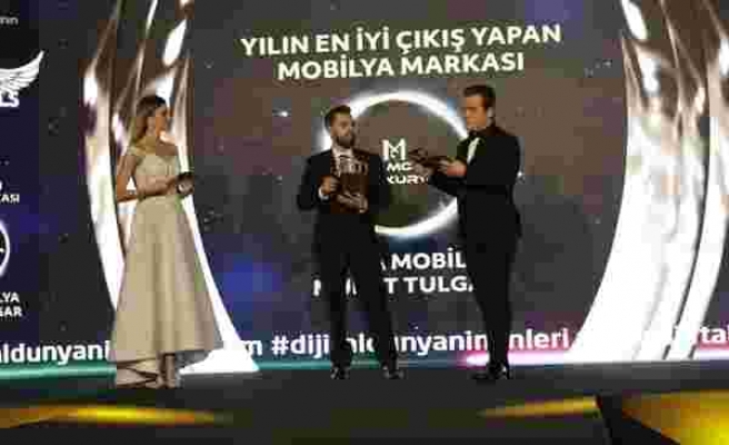 Yılın en iyi çıkış yapan mobilya markası: Muya Mobilya & Murat Tulgar seçildi.