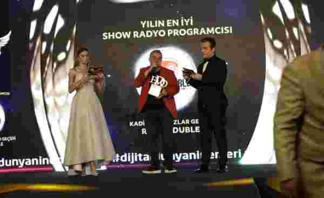 Yılın en iyi show radyo programcısı: Kadir’le Yıldızlar Geçidi seçildi.