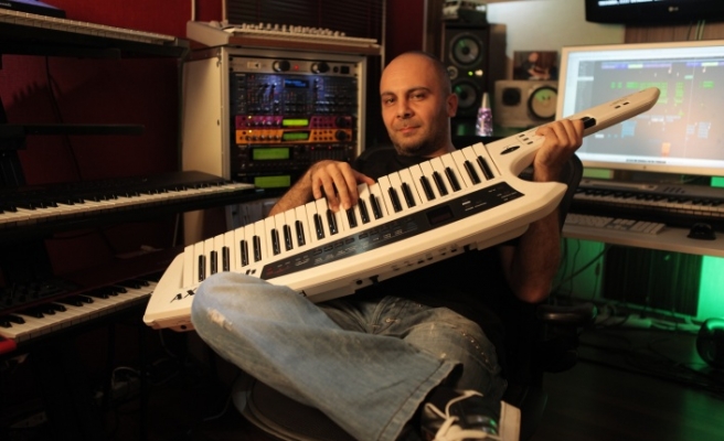 Erhan Bayrak Müzik Prodüksiyon Şirketi Kuruyor