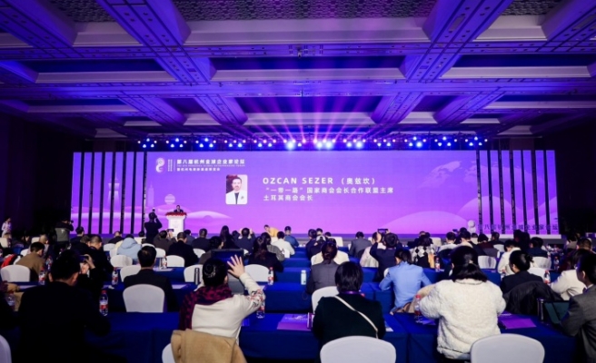 Özcan Sezer, 8. Hangzhou Küresel Girişimciler Forumunda Ayakta Alkışlandı!