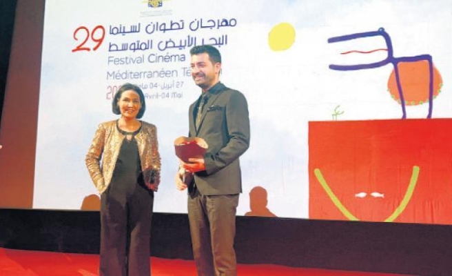 Fas'ın Yetenekli Oyuncusu Souad Khouyi Ödülünü Aldı