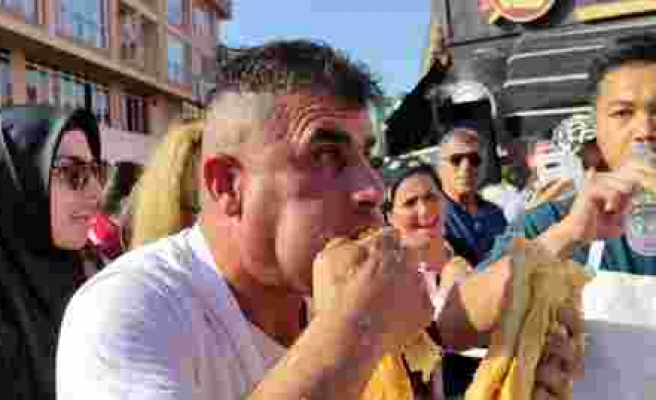 3 bin lira ödülü kazanabilmek için metrelerce börek yediler - Haberler
