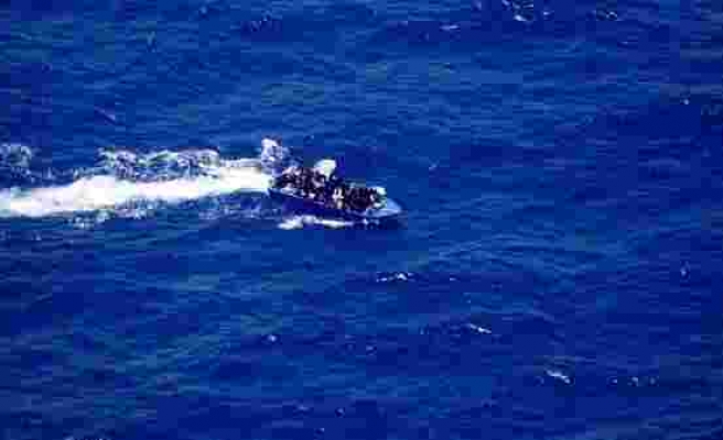 3 ülke de sahip çıkmayınca botta sıkışan göçmenin cansız bedeni 2 haftadır denizde sürükleniyor