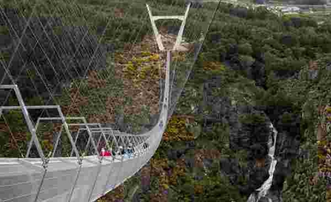 516 Metre Uzunluğunda: Portekiz'de Dünyanın En Uzun Asma Yaya Köprüsü Kullanıma Açılıyor