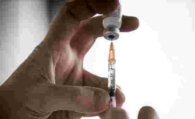 AB, BioNTech-Pfizer ile 1.8 Milyar Doz Korona Aşısı Anlaşmasını Onayladı