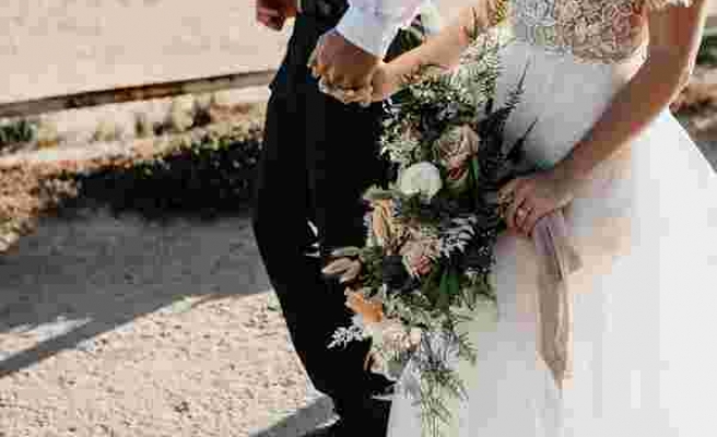 ABD'de Bir Düğün Nedeniyle 147 Kişiye Korona Bulaştı, 3 Kişi Öldü