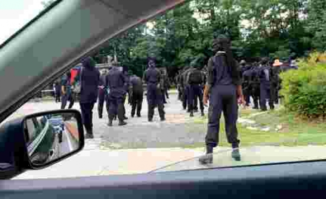 ABD'de 'Black Panther' isimli grup silahlanıp sokağa indi: Savaş meydanında karşımıza çıkın