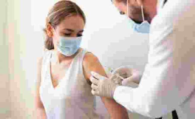 ABD seyahat kriterini güncelledi! Acil kullanım onayı alan 6 aşıyı yaptıranlar ülkeye girebilecek