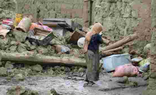 Afganistan'da son bir ayda yaşanan sellerde 182 kişi öldü